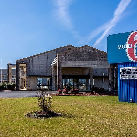 Motel 6-Kenly, Nc Экстерьер фото