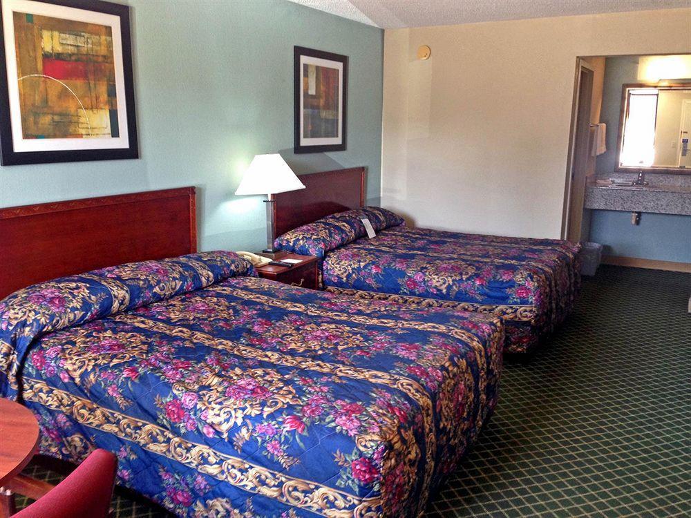 Motel 6-Kenly, Nc Экстерьер фото