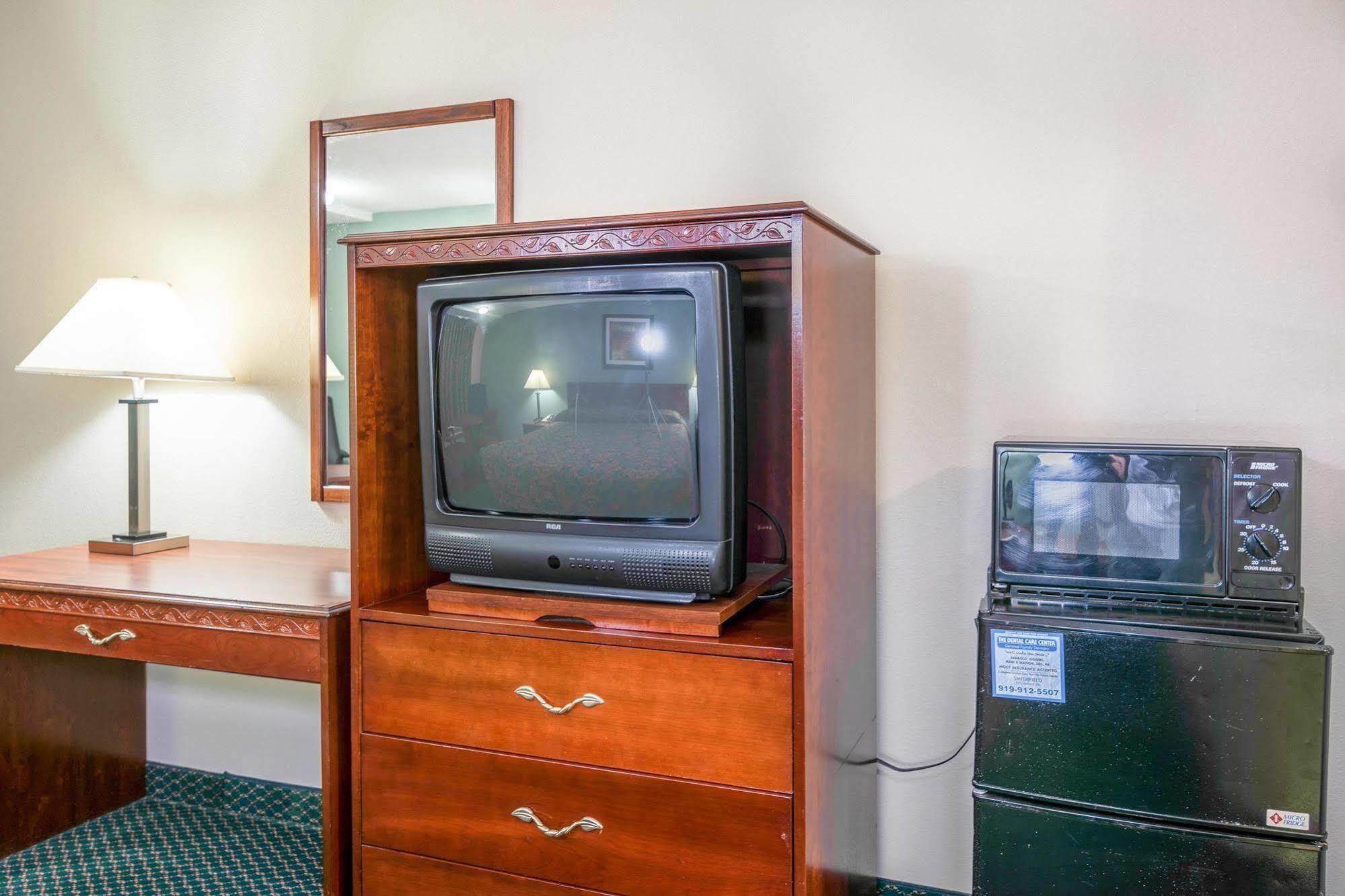 Motel 6-Kenly, Nc Экстерьер фото