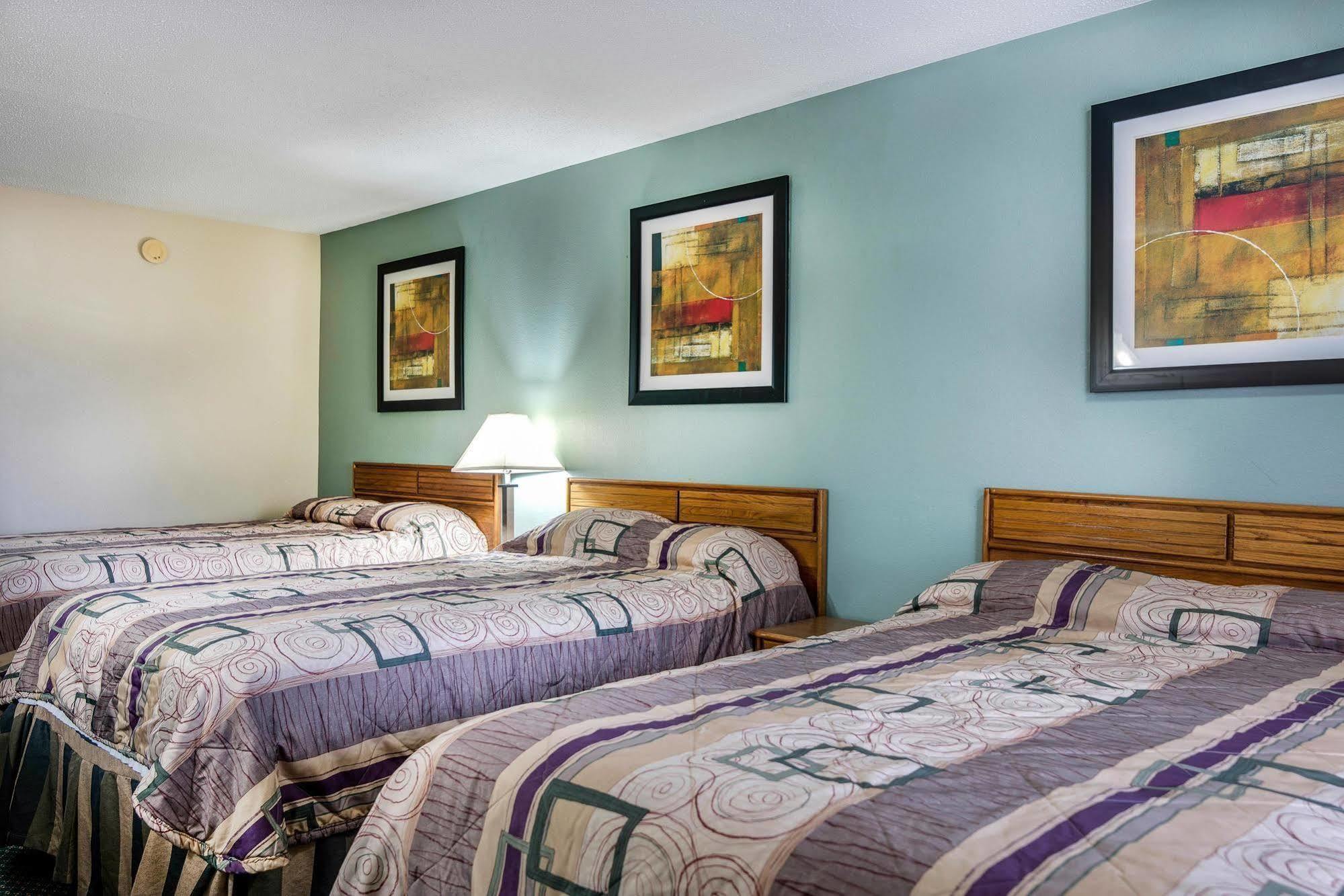 Motel 6-Kenly, Nc Экстерьер фото